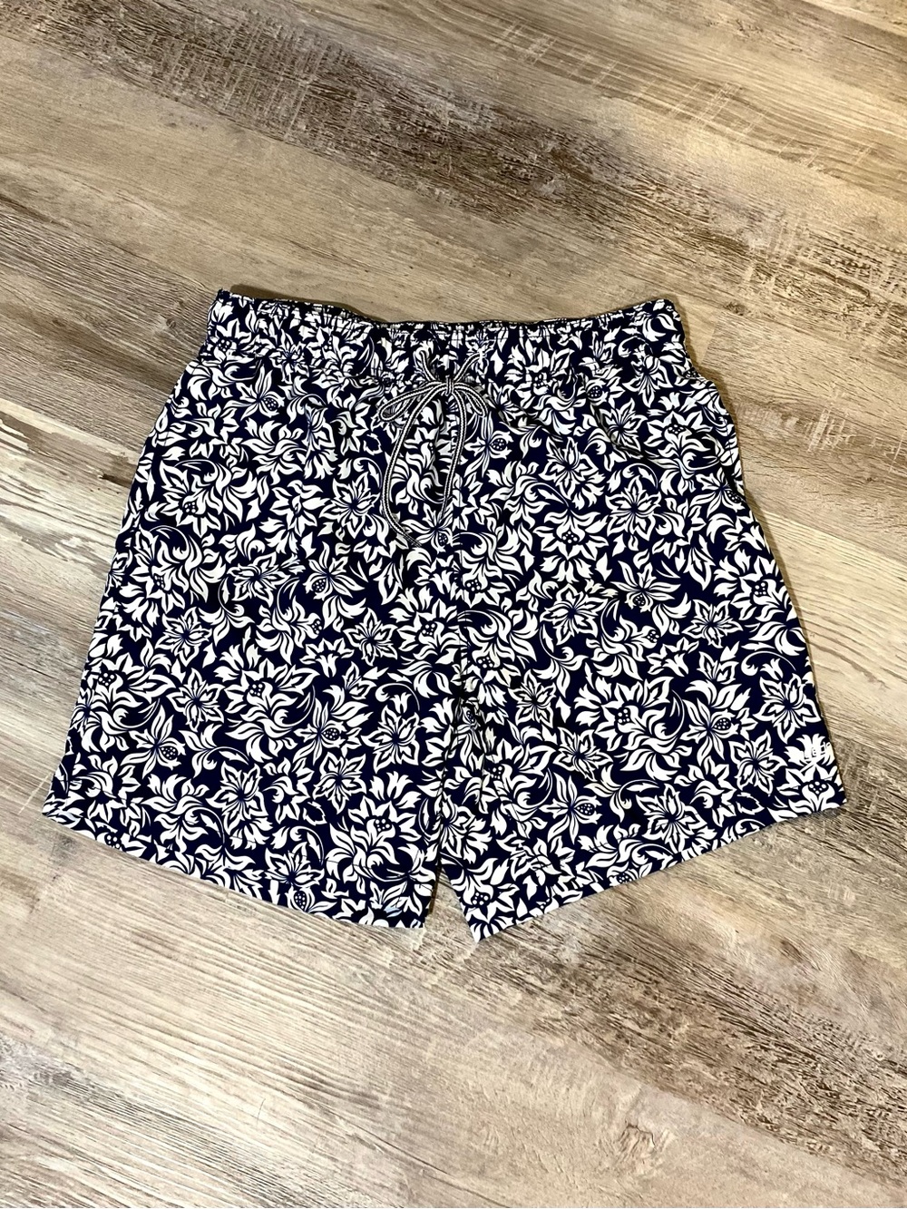 Mens Speedo Floral Swim Trunks Navy & White Size Large